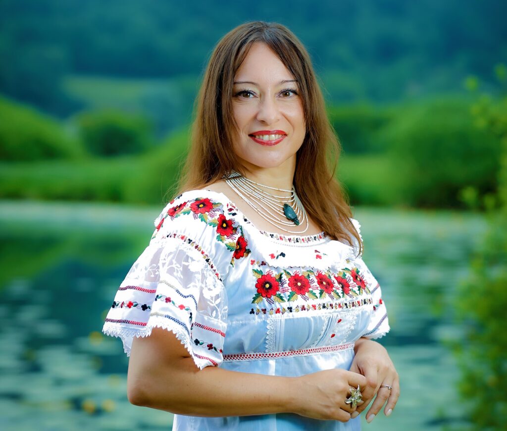Lily Sorum (Ona+) Lili Sorum otavalo ona 2022